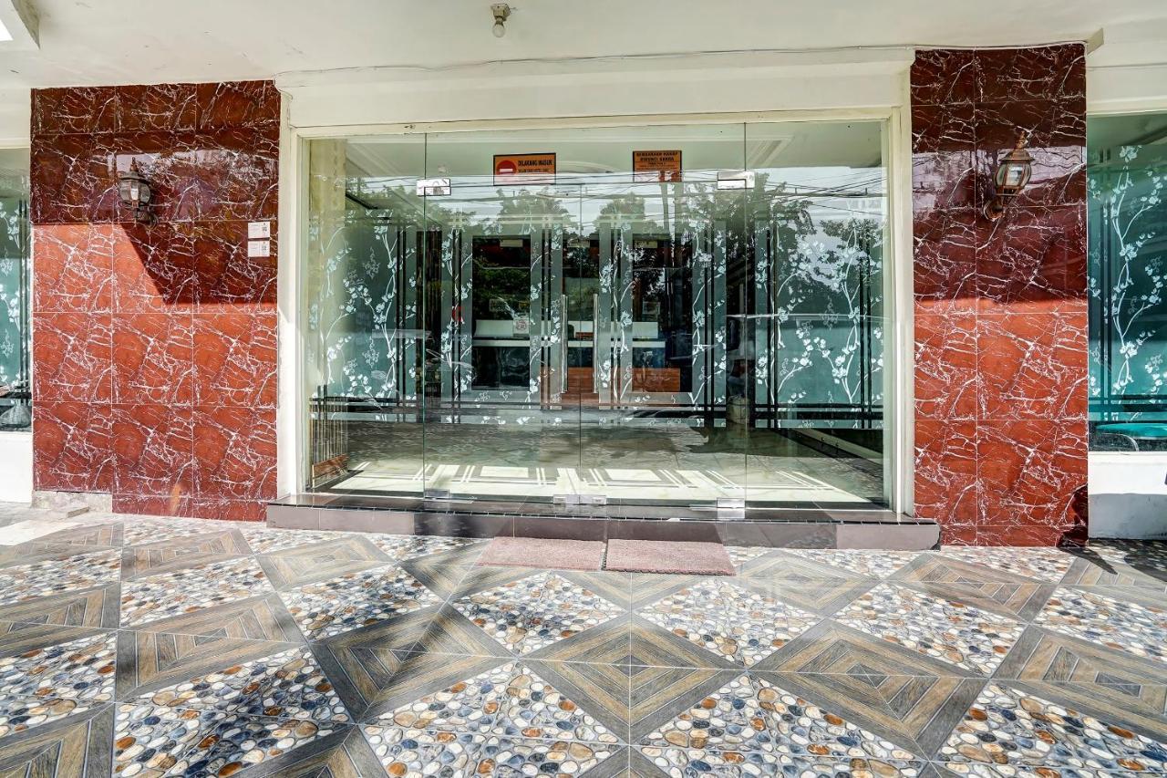 Capital O 91050 Grand Balqis Akasia Syariah Surabaya Exterior photo